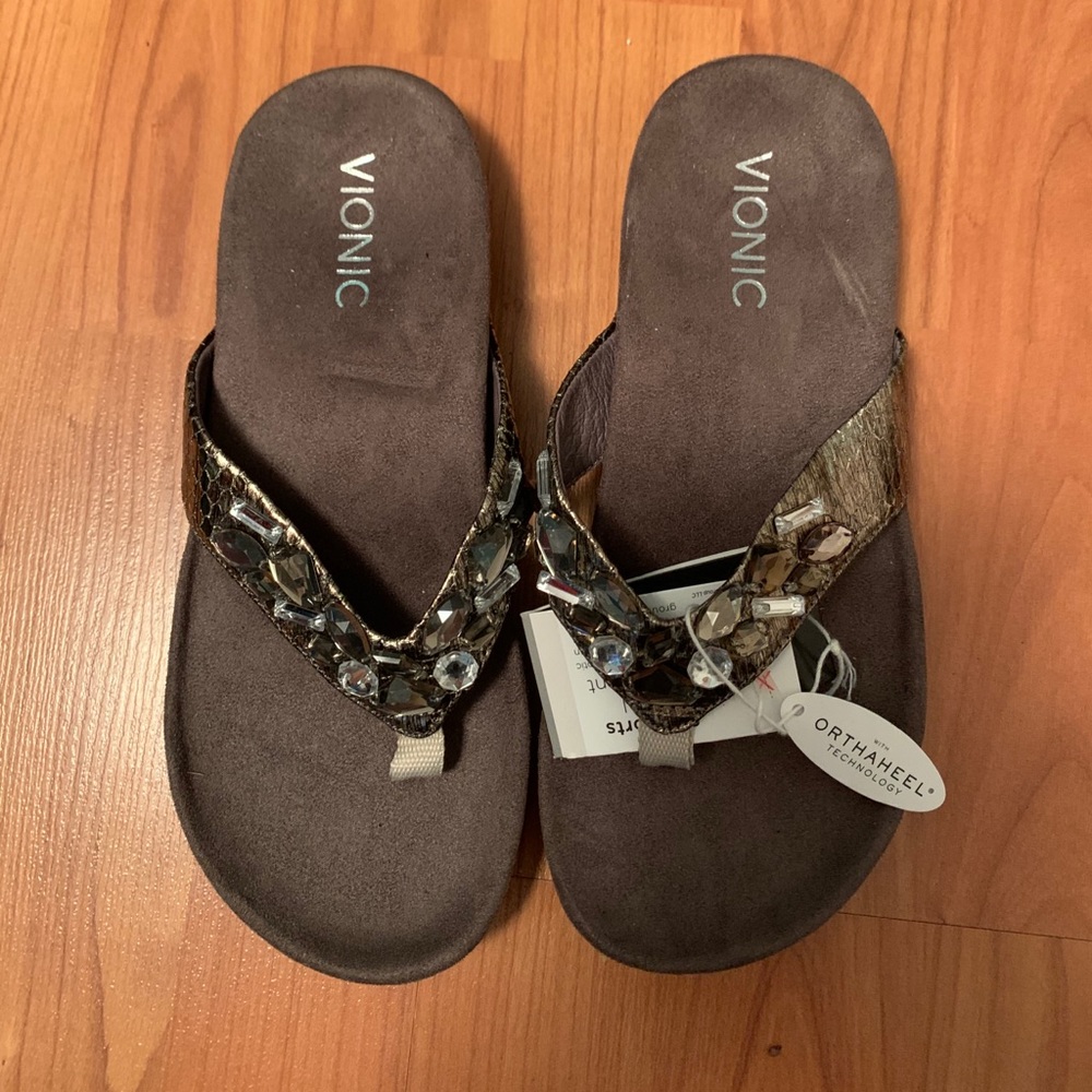 New Vionic Flip Flops